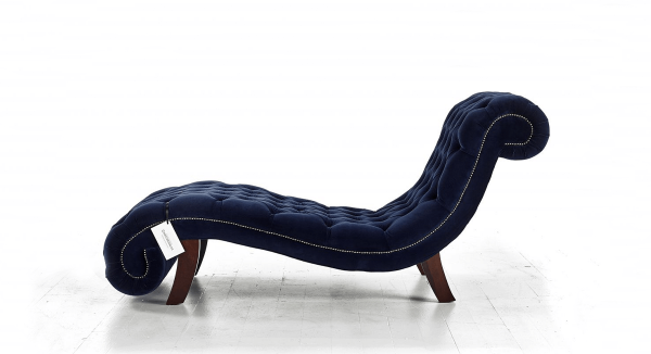 Distinctive Chesterfield Paris Chaise Longue